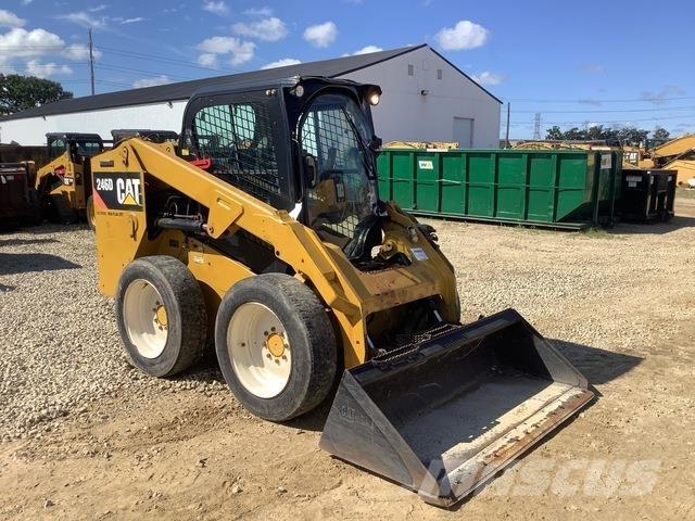 CAT 246D Мини товарачи
