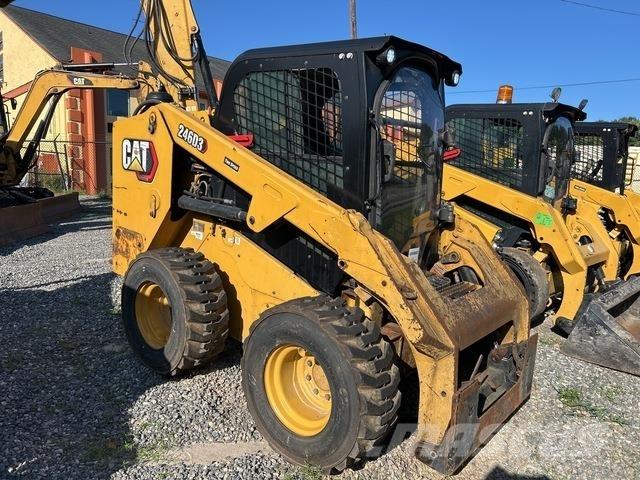 CAT 246D3 Мини товарачи
