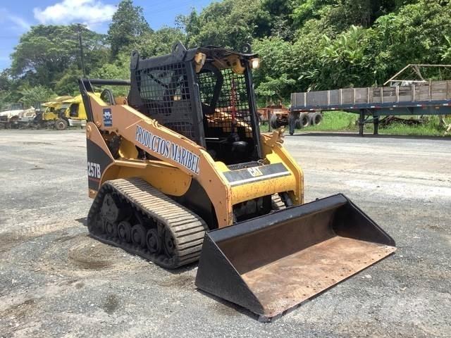 CAT 257B Мини товарачи
