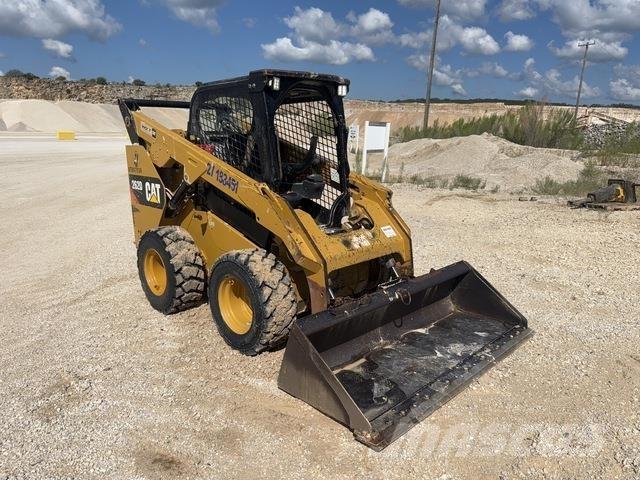 CAT 262D Мини товарачи
