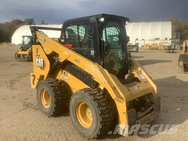 CAT 262D3 Мини товарачи
