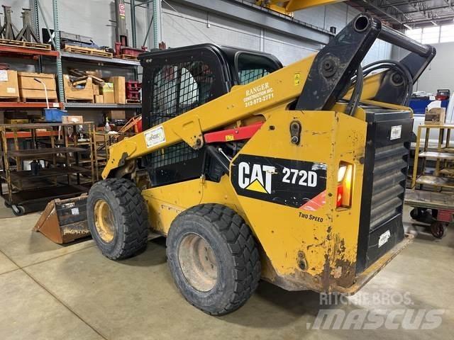 CAT 272D Мини товарачи
