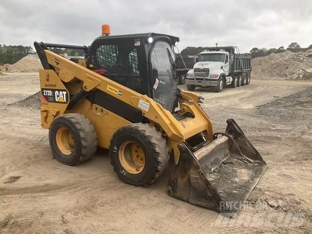 CAT 272D2 XHP Мини товарачи
