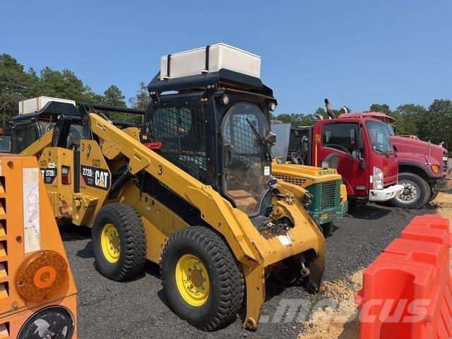 CAT 272D2XHP Мини товарачи
