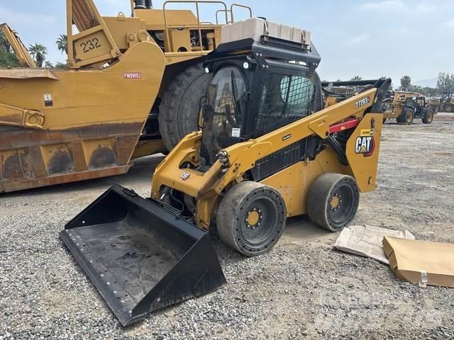 CAT 272D3 XE Мини товарачи
