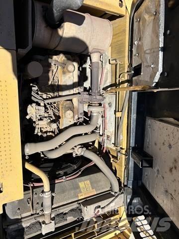 CAT 320D Верижен екскаватор