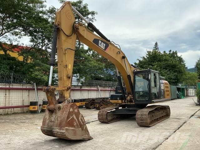 CAT 324E Верижен екскаватор