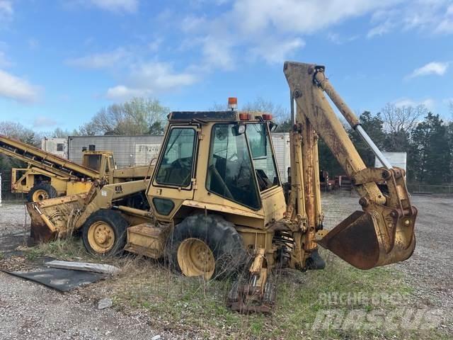CAT 416 Товарач със заден ексватор