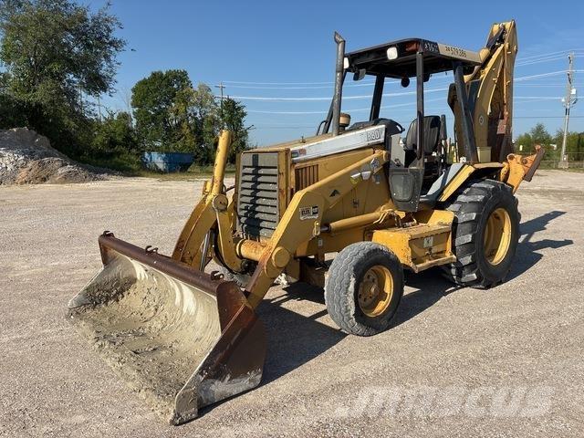 CAT 416B Товарач със заден ексватор