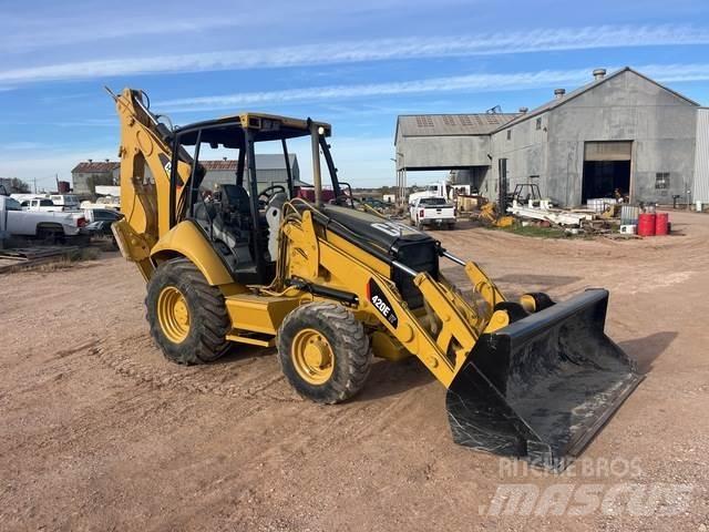 CAT 420E IT Товарач със заден ексватор
