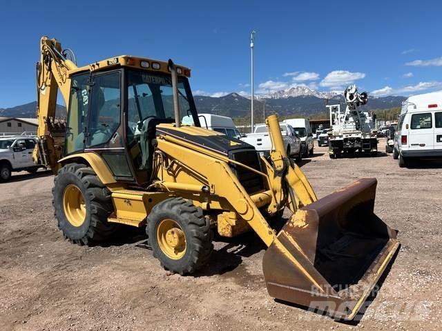 CAT 430D Товарач със заден ексватор