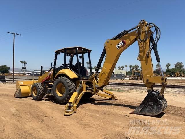 CAT 450 Товарач със заден ексватор