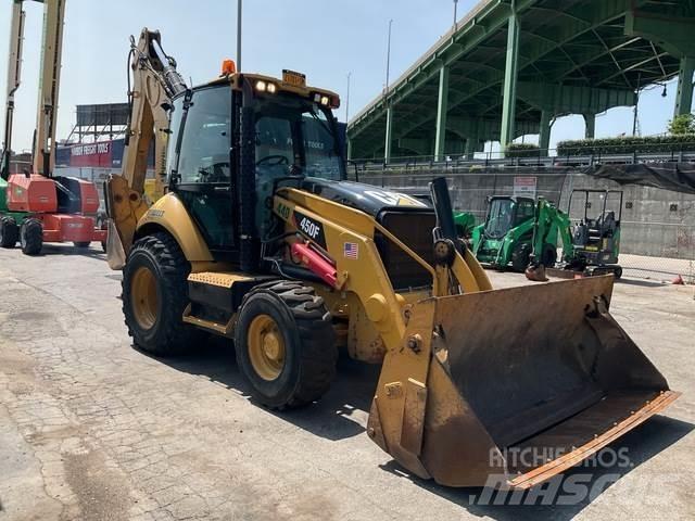 CAT 450 Товарач със заден ексватор