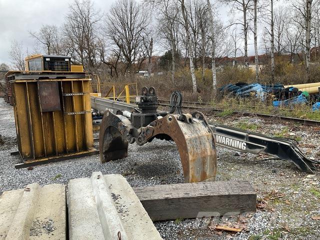 CAT 519 SM Товарачи с наклонена стрела
