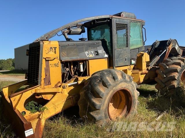 CAT 525C Скидери
