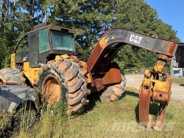 CAT 525C Скидери

