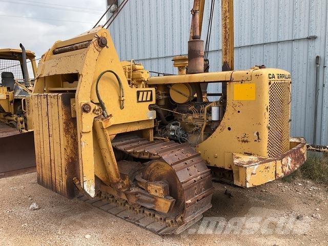 CAT 561C Тръбополагащи булдозери