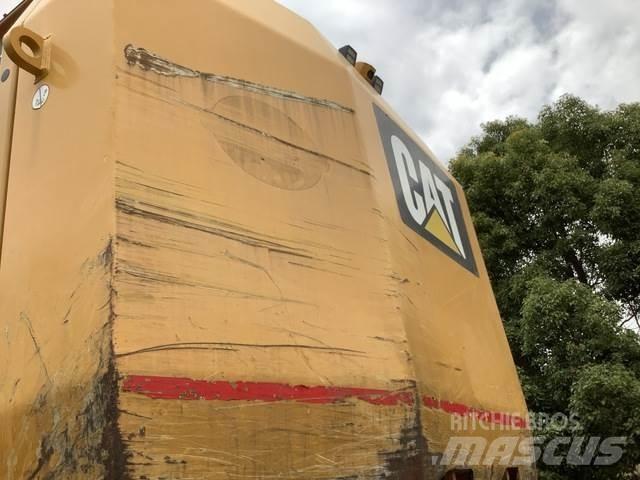 CAT 6015B Верижен екскаватор