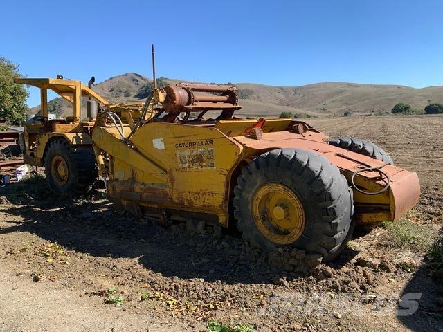 CAT 613 Скрепери
