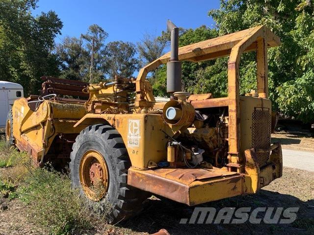 CAT 613 Скрепери
