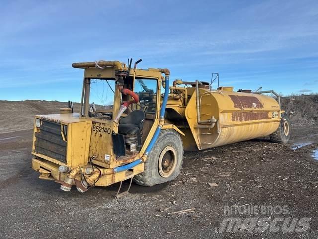 CAT 613B Цистерни за вода
