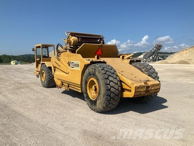 CAT 613B Скрепери

