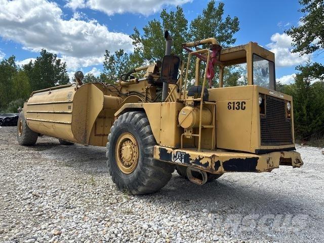 CAT 613C Цистерни за вода
