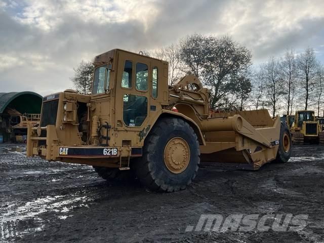 CAT 621B Скрепери
