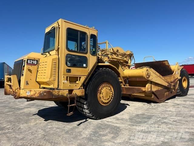 CAT 621G Скрепери
