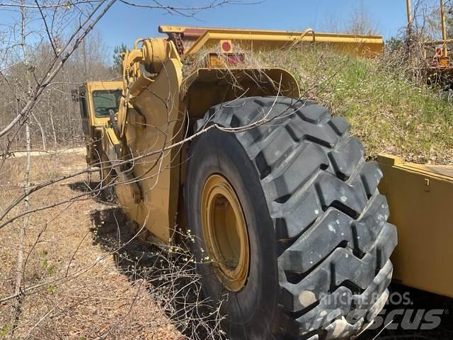 CAT 623 Скрепери
