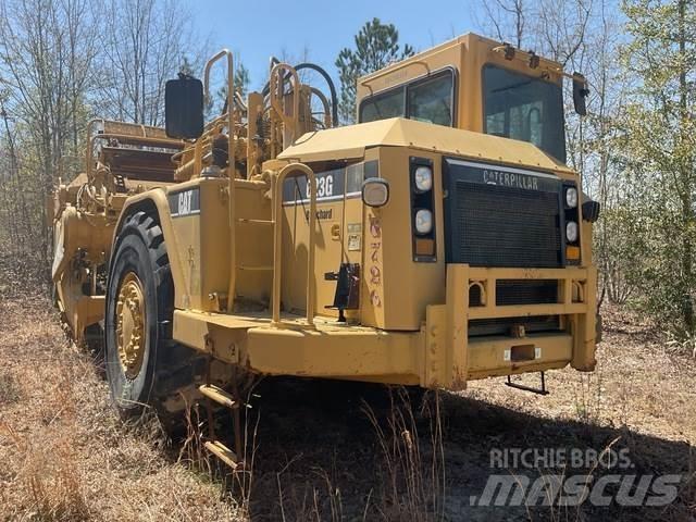 CAT 623 Скрепери
