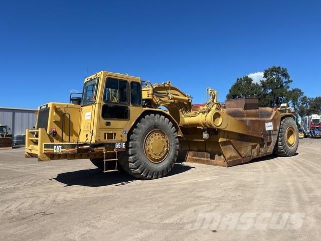 CAT 651E Цистерни за вода
