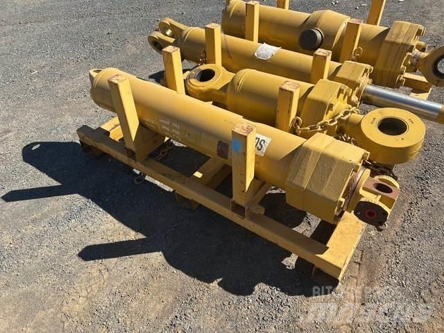 CAT 657E Транспорт - Други