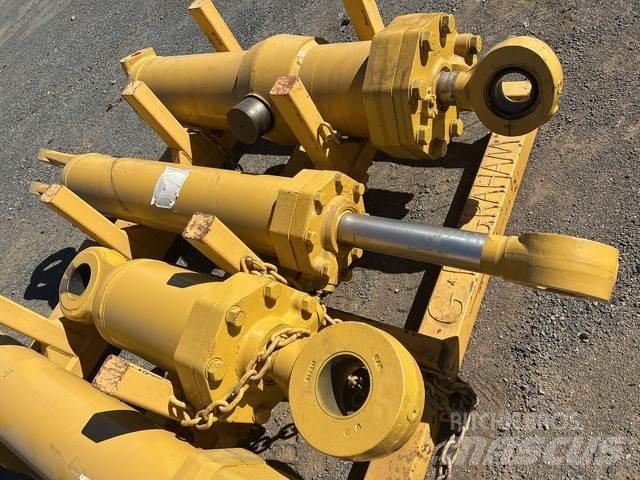 CAT 657E Транспорт - Други