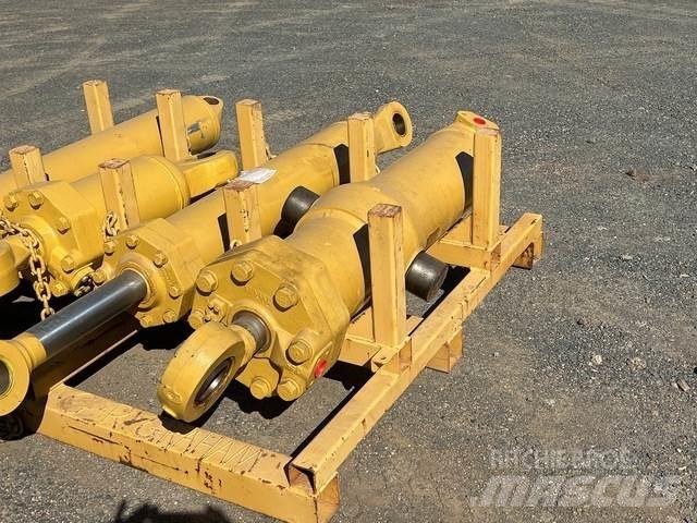 CAT 657E Транспорт - Други