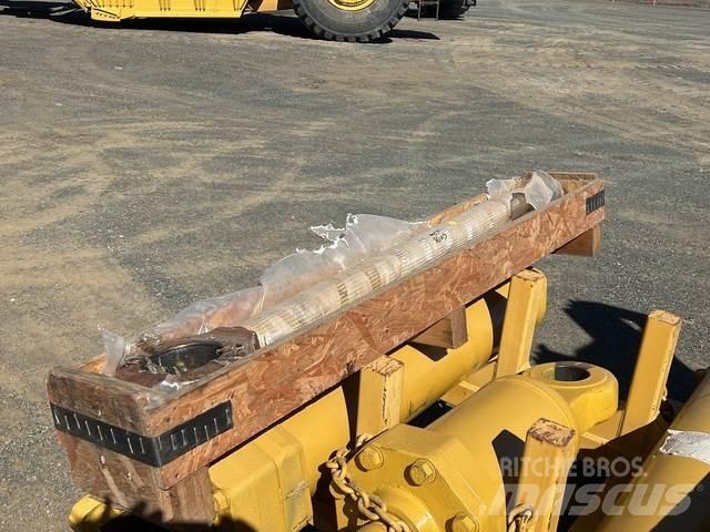 CAT 657E Транспорт - Други
