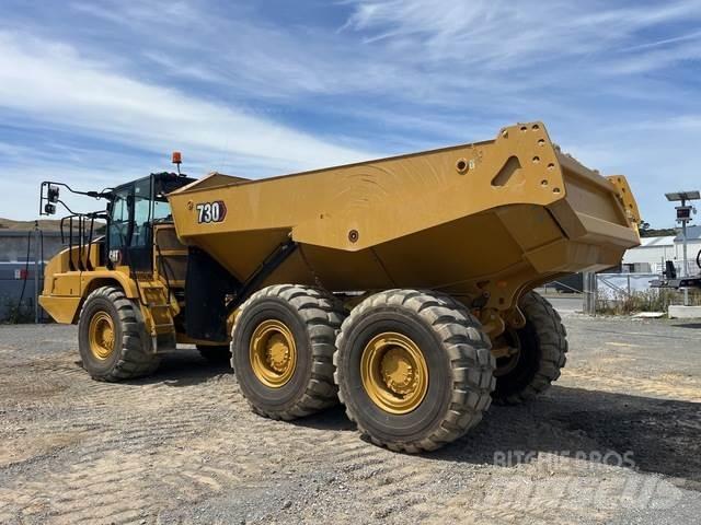 CAT 730 Дъмпери/моторни превозни средства