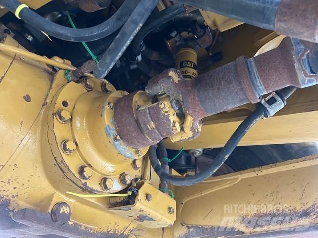 CAT 730 Цистерни за вода
