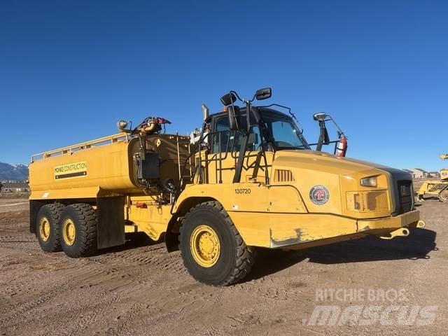 CAT 730C Цистерни за вода
