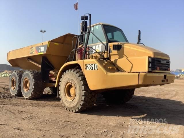 CAT 740 Дъмпери/моторни превозни средства