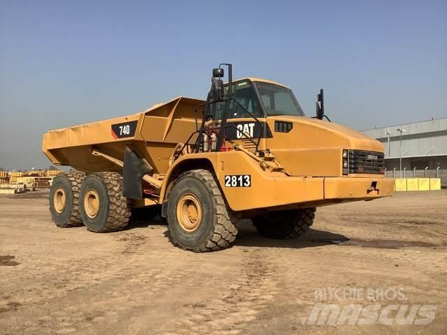 CAT 740 Дъмпери/моторни превозни средства