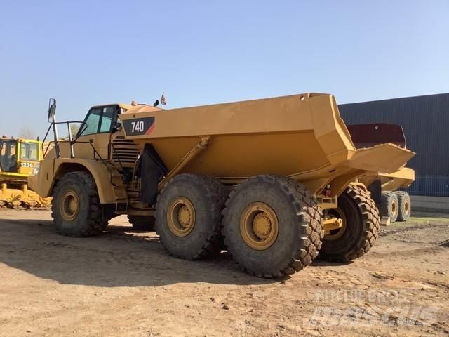 CAT 740 Дъмпери/моторни превозни средства