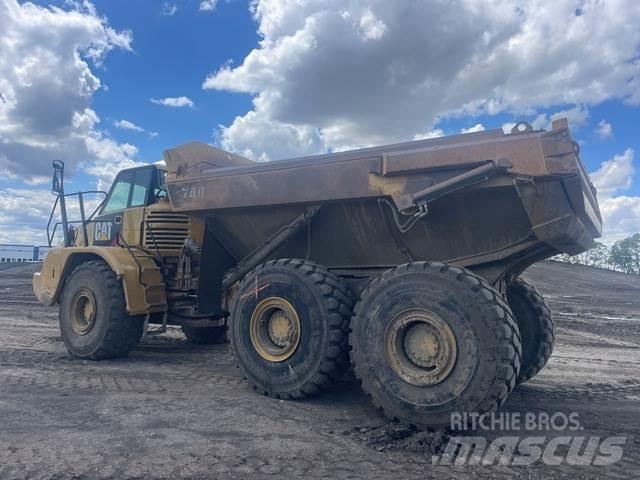 CAT 740 Дъмпери/моторни превозни средства
