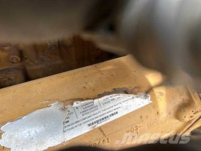 CAT 740 Дъмпери/моторни превозни средства