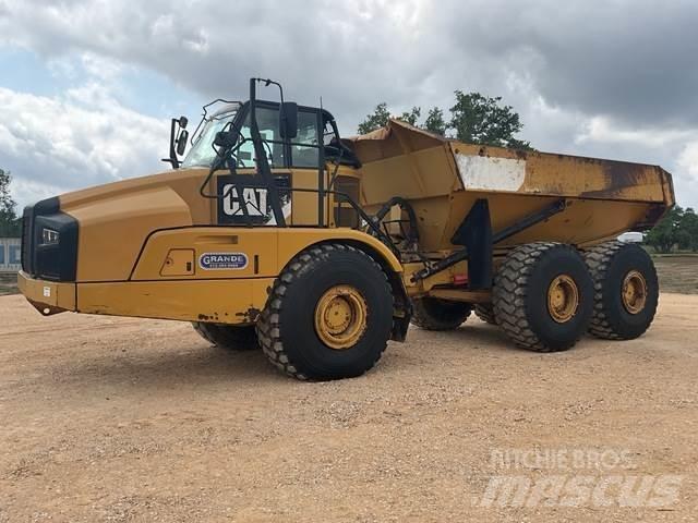 CAT 740B Дъмпери/моторни превозни средства
