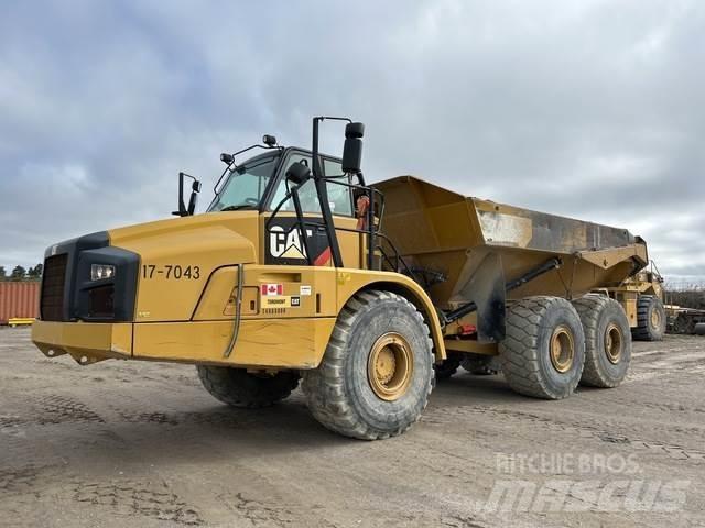 CAT 740B Дъмпери/моторни превозни средства