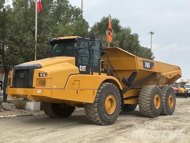 CAT 745 Дъмпери/моторни превозни средства