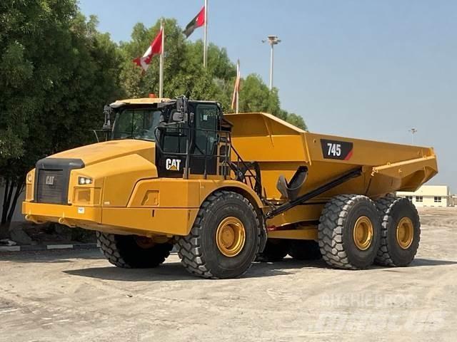 CAT 745 Дъмпери/моторни превозни средства