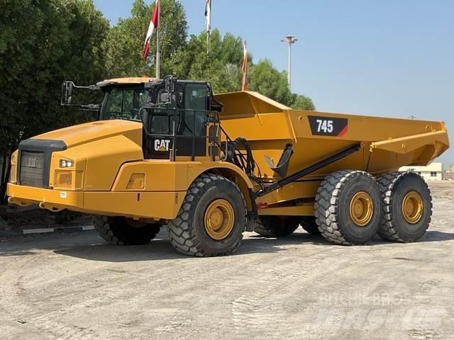 CAT 745 Дъмпери/моторни превозни средства