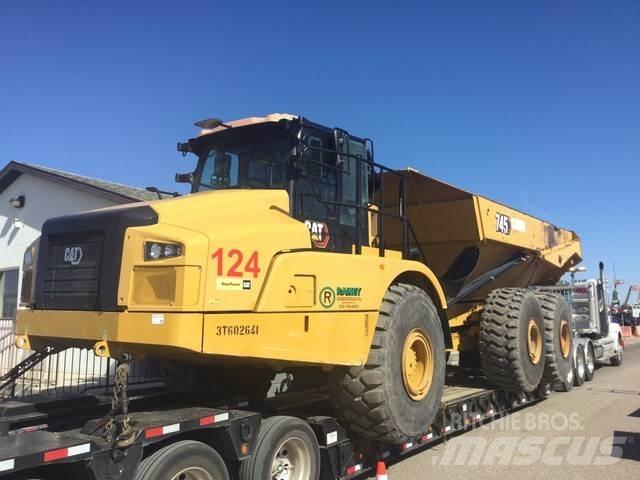 CAT 745 Дъмпери/моторни превозни средства